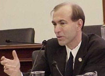 Garrett looking pale in Washington